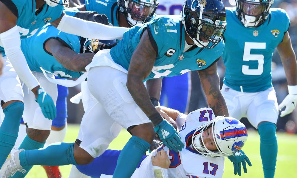 The Jaguars and Bills play against each other in the NFL.