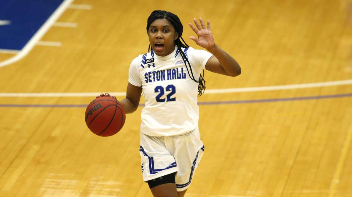 Seton Hall's Amari Wright dribbles on the court during a Pirates home game.