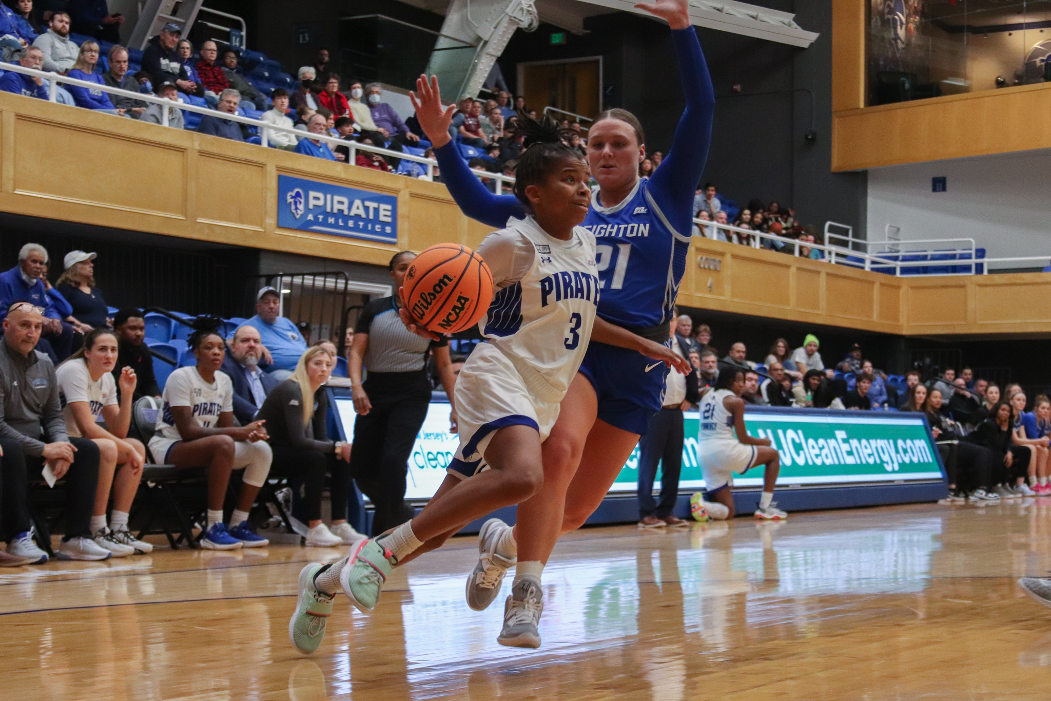 Lauren Park-Lane against Creighton.