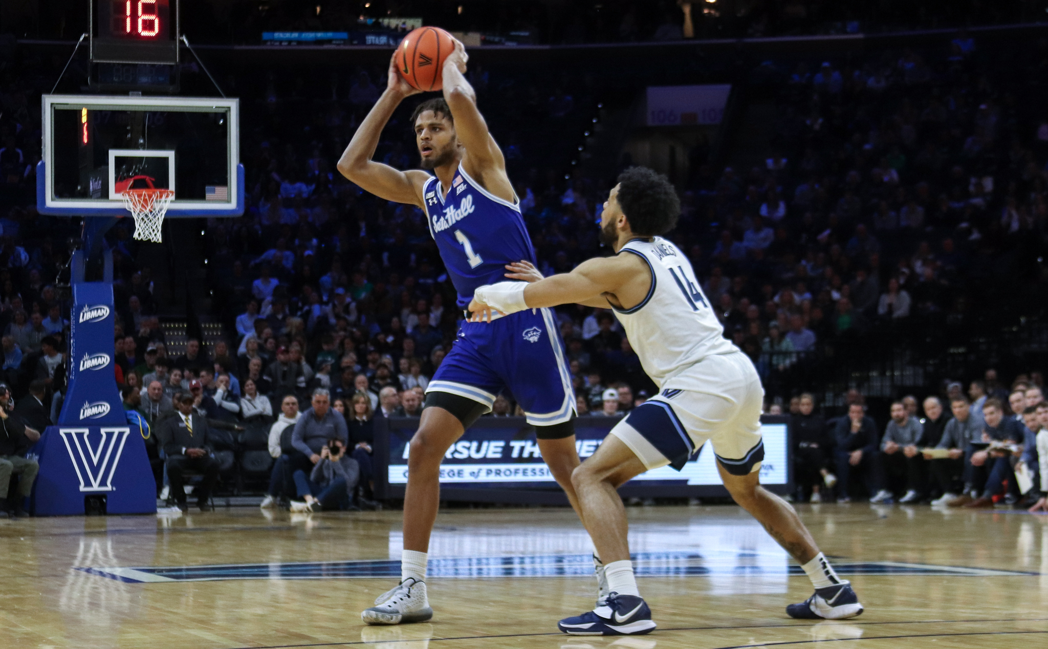 Tray Jackson scanning the court against Villanova.