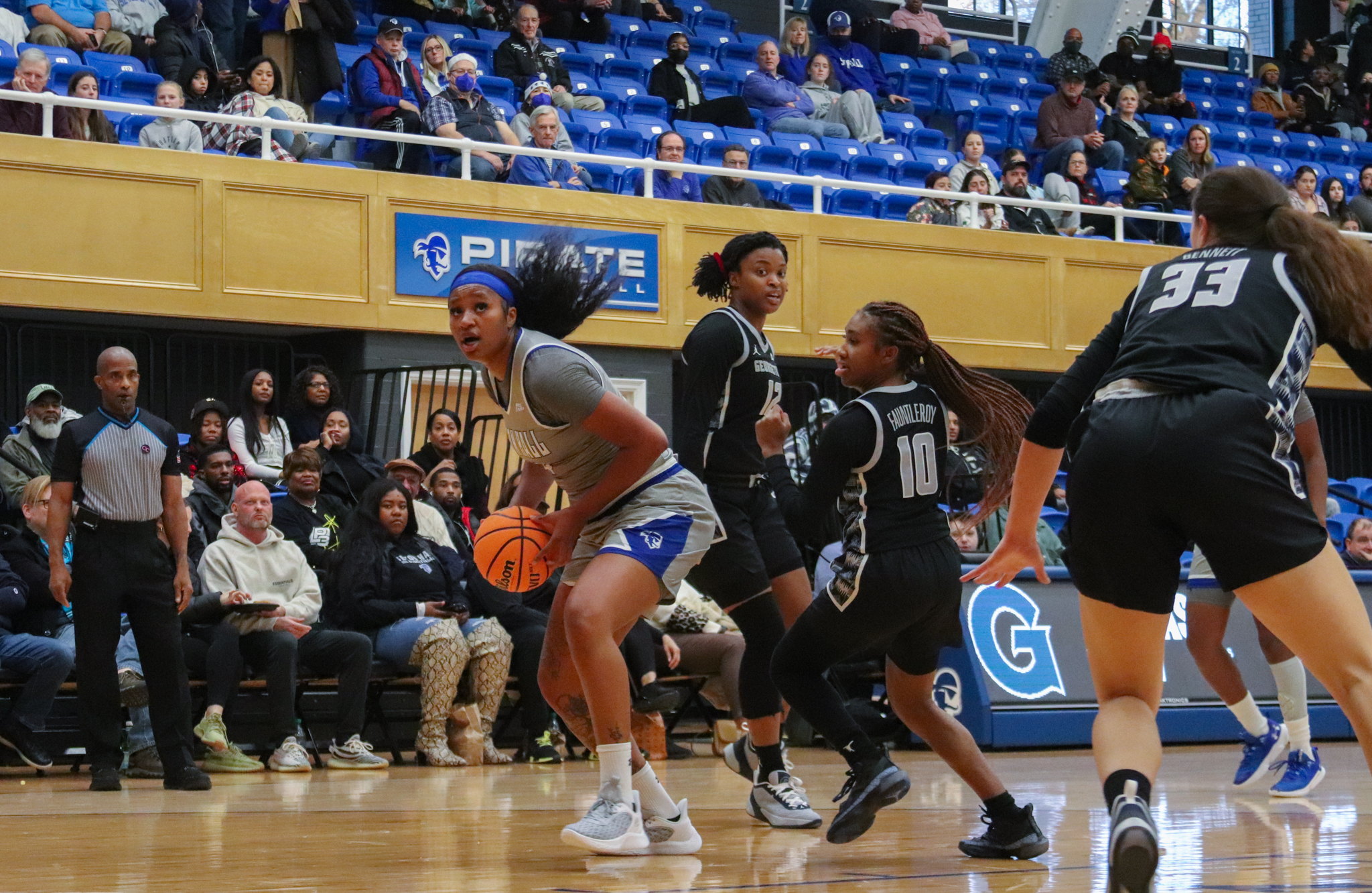 Sidney Cooks against the Hoyas in December 2022.