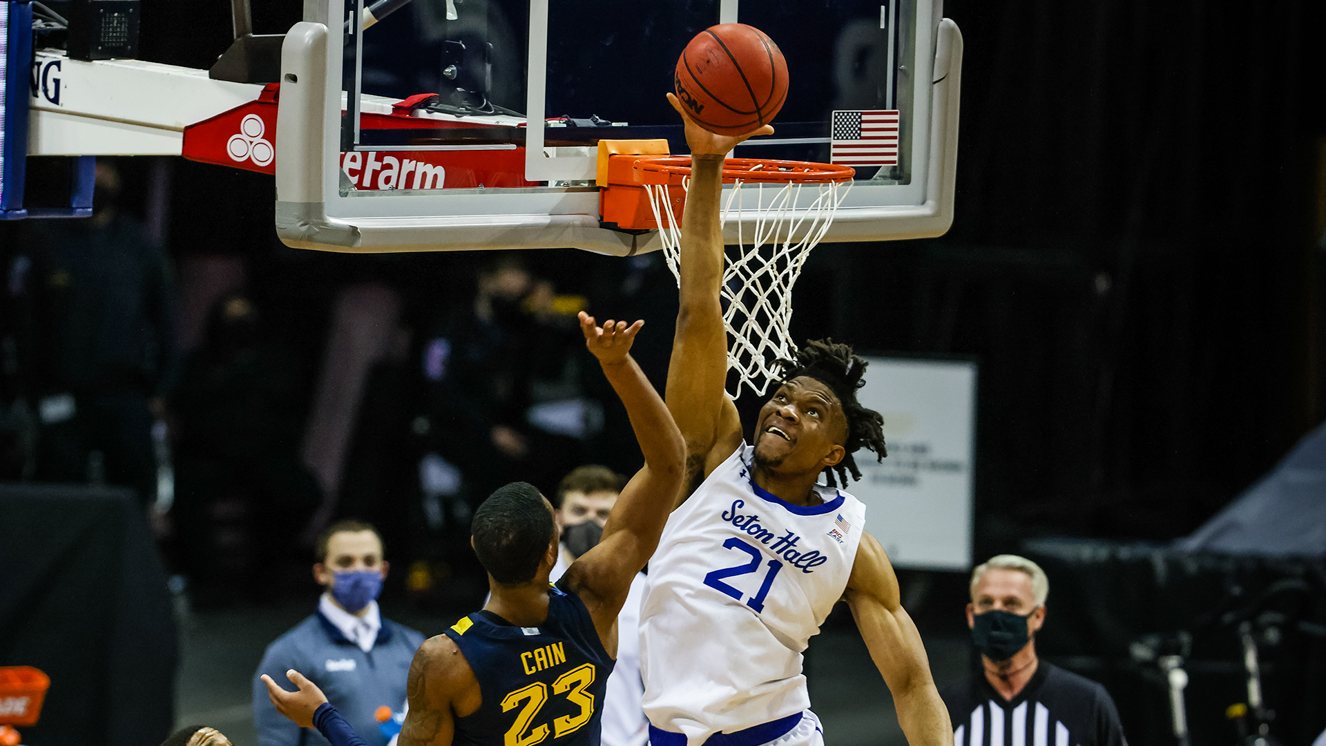 Ike Obiagu goes up for a block during a Seton Hall men's basketball game.