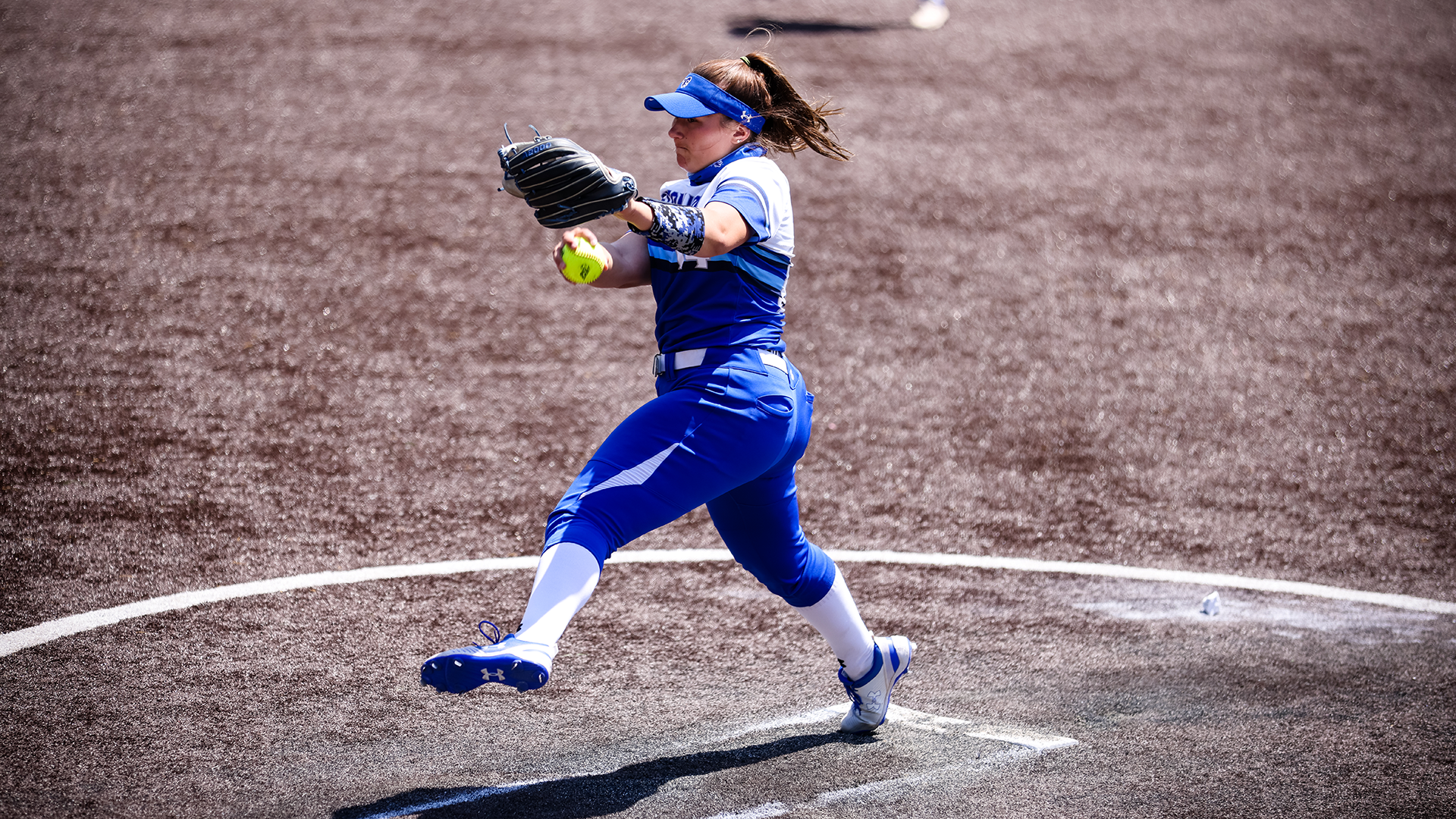 Kelsey Carr on the mound for the Pirates.