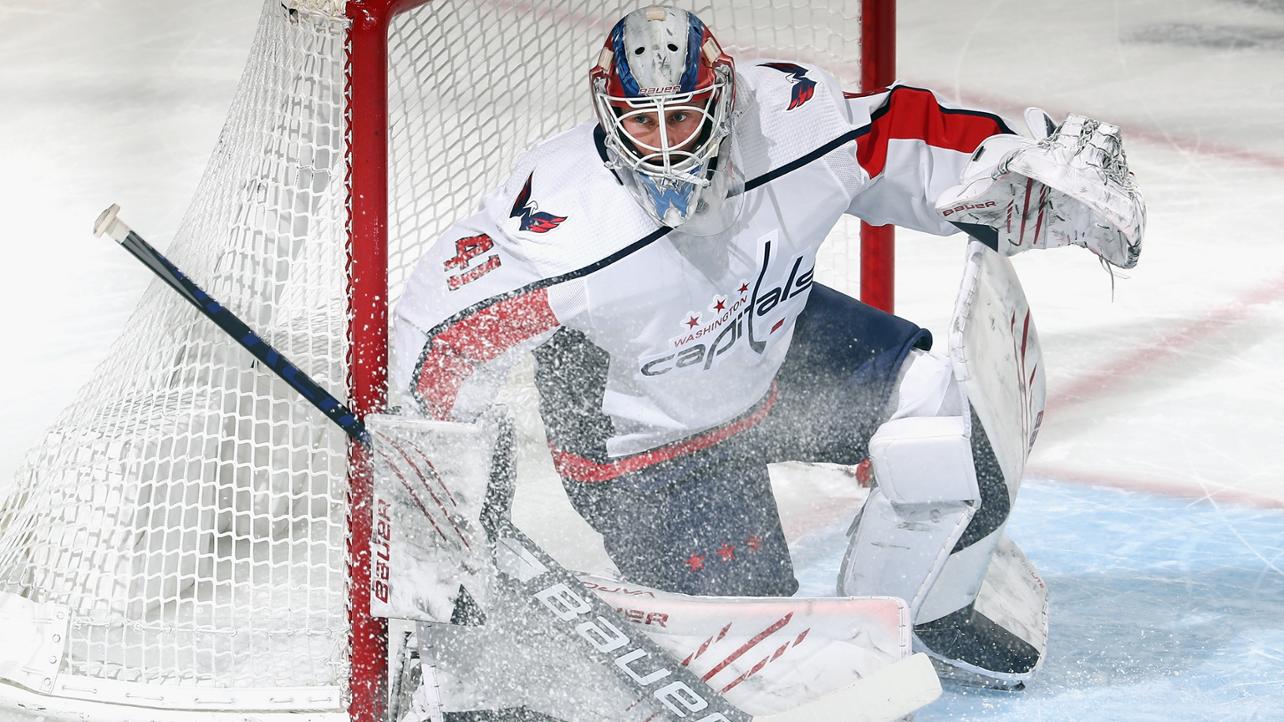 Vanecek on the ice for the Capitals.