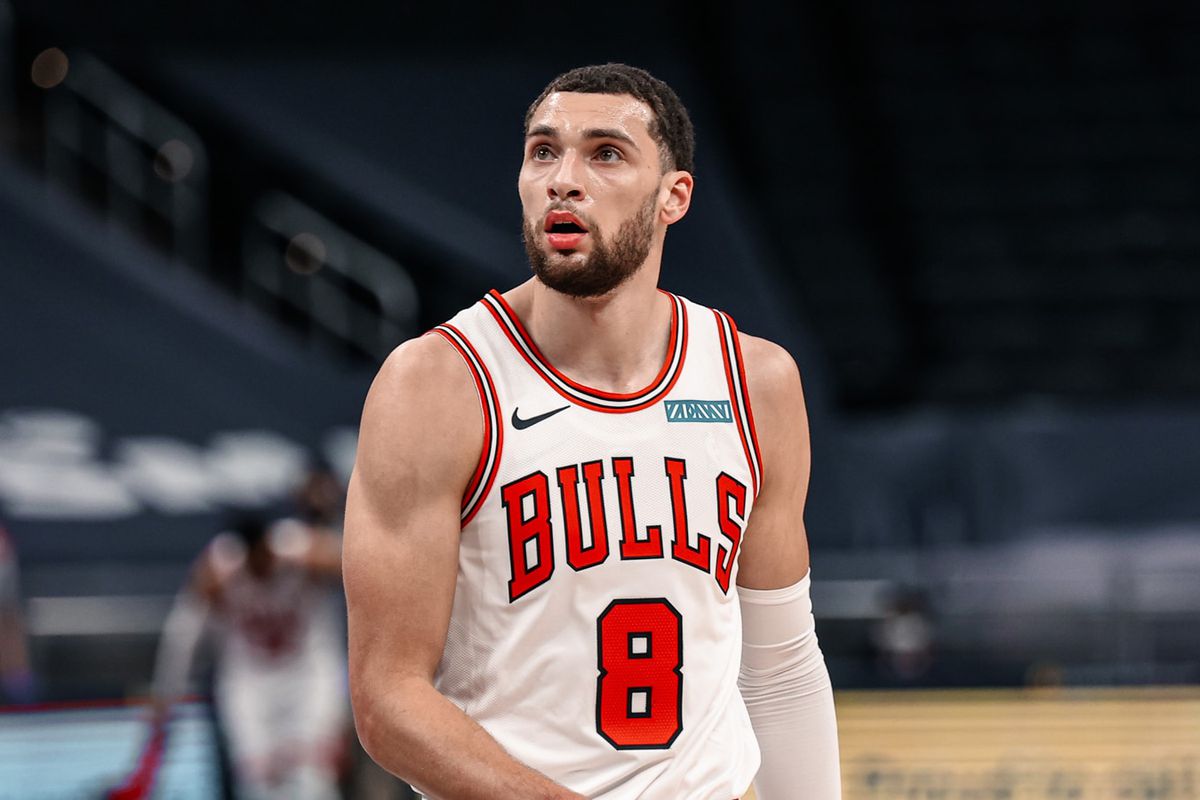 Chicago's Zach LaVine stands on the court during a Bulls' game.