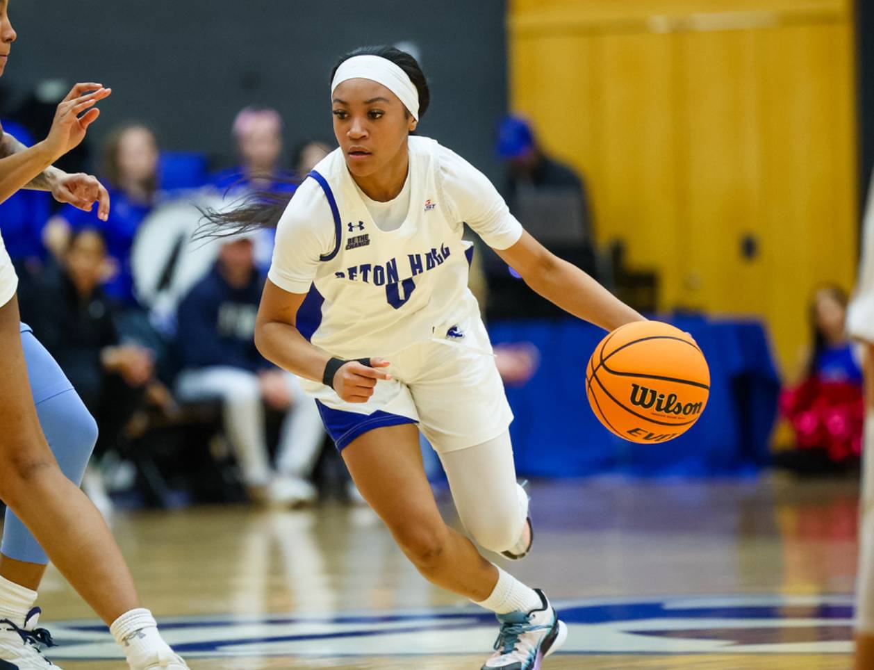 Jada Eads with the ball