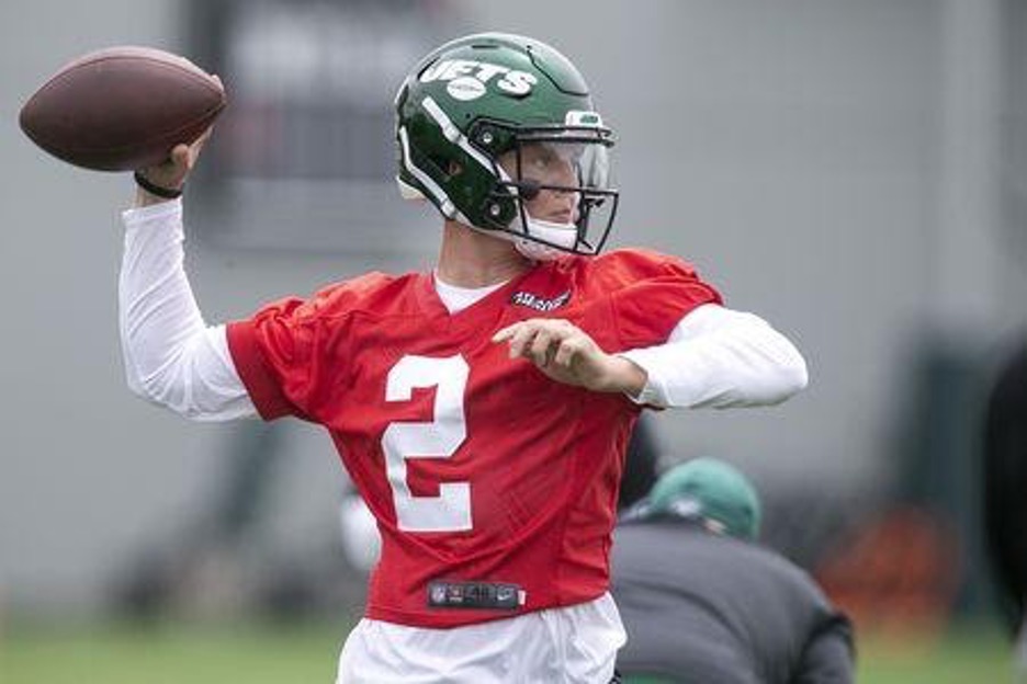 Wilson at Jets practice during the spring